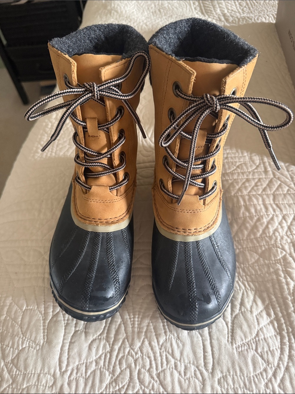 Sorel Tan and Black Waterproof Duck Boots- Women’s size 9 Like New!